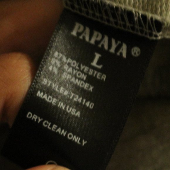 PAPAYA| army green crop top, "It's all good" - Picture 3 of 3